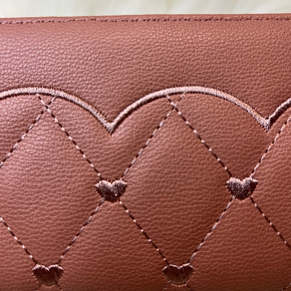 NWT LARGE EMBROIDERY MAUVE WALLET - Picture 8 of 15